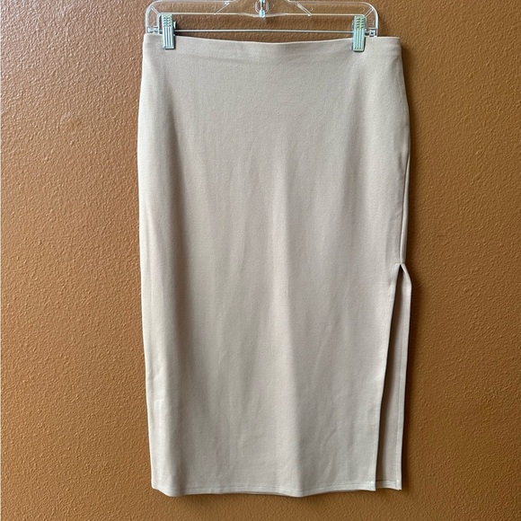 Lovers+Friends “Aubrey” MIDI Skirt In Nude Size Large New With Tags! - Picture 2 of 10